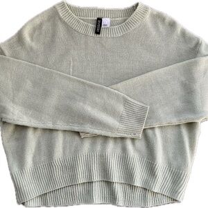 Light green H&M sweater Size S